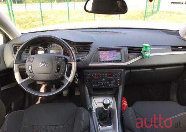 2011' Citroen C5 photo #1