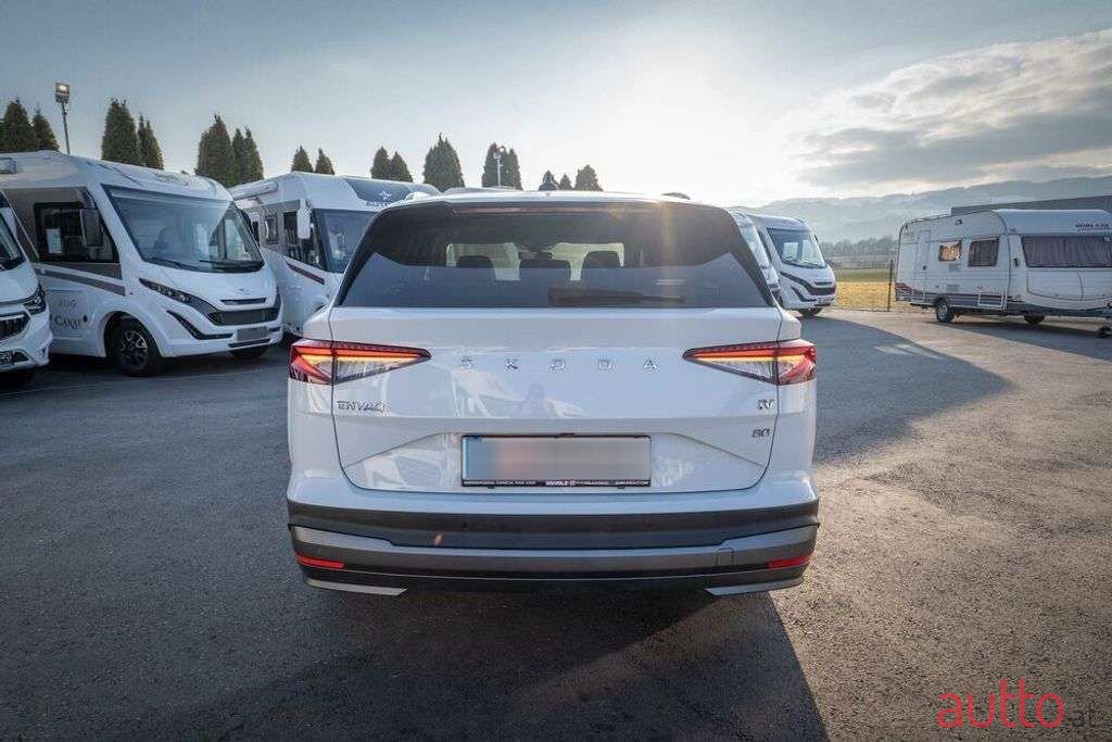 2021' Skoda Enyaq photo #3
