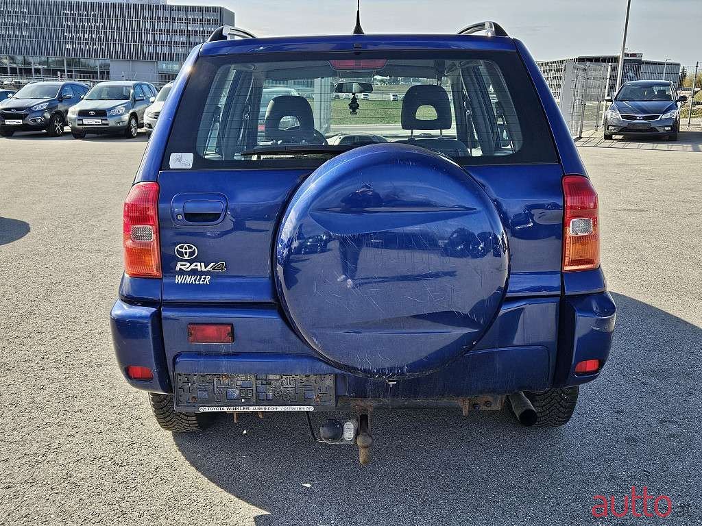 2002' Toyota RAV4 photo #4