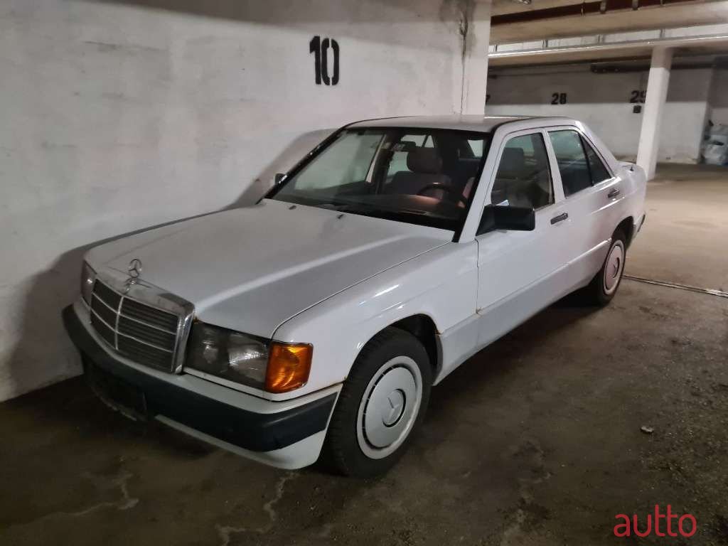 1988' Mercedes-Benz 190 photo #2