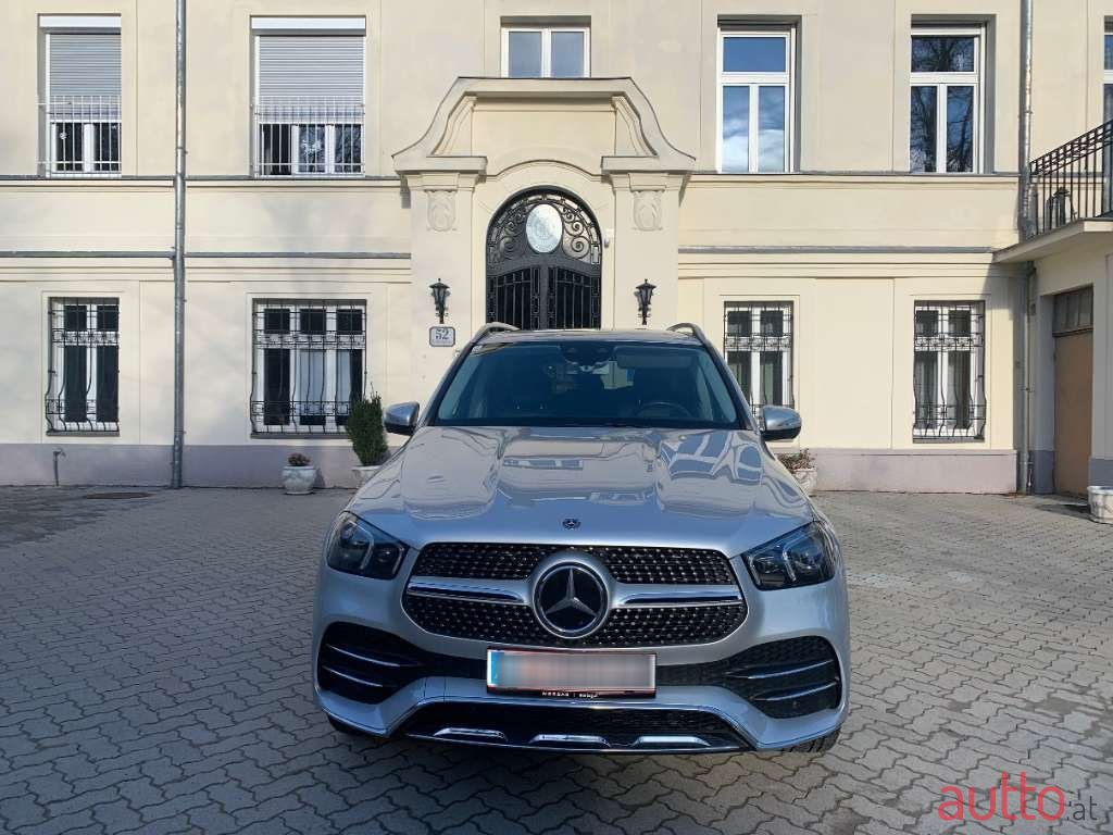 2020' Mercedes-Benz Gle-Klasse photo #2