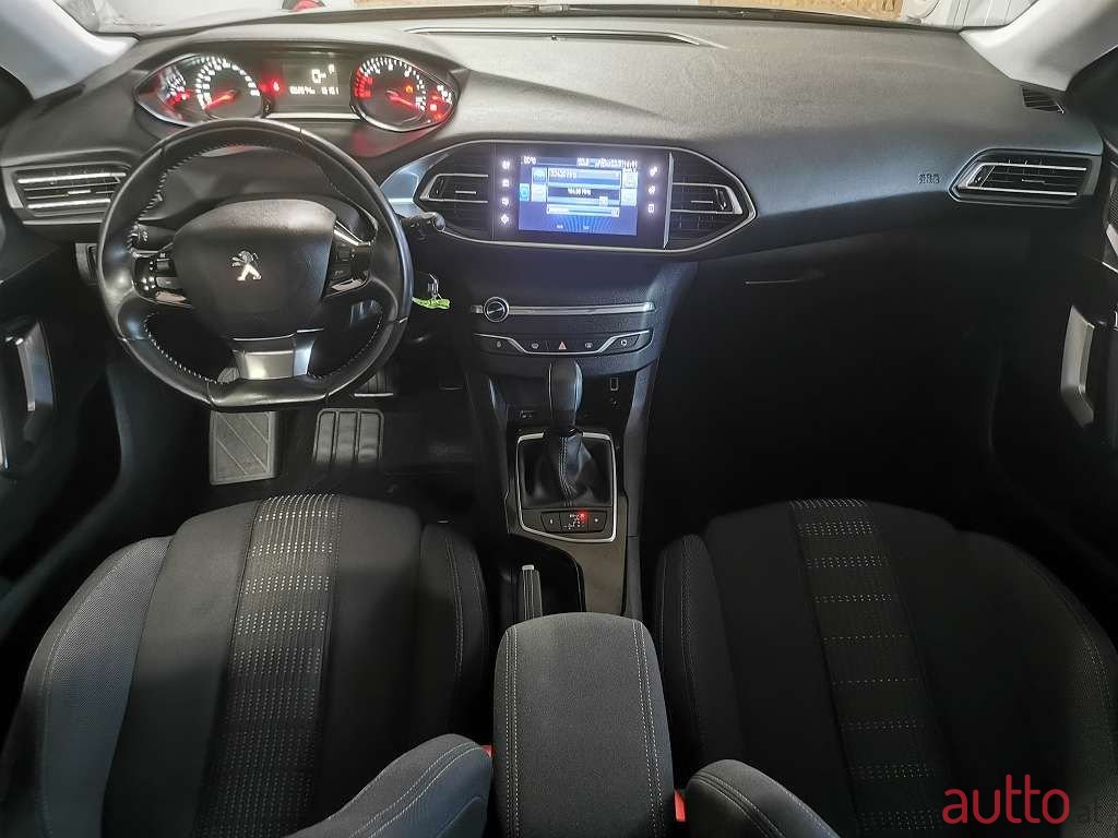 2016' Peugeot 308 photo #5