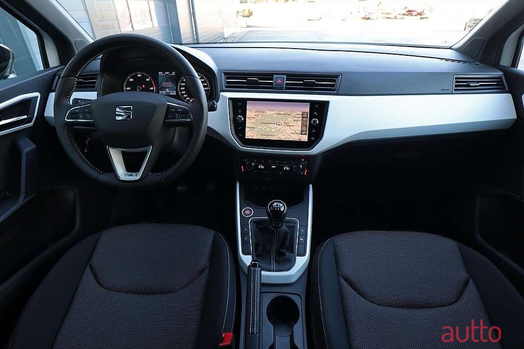 2020' SEAT Arona photo #6