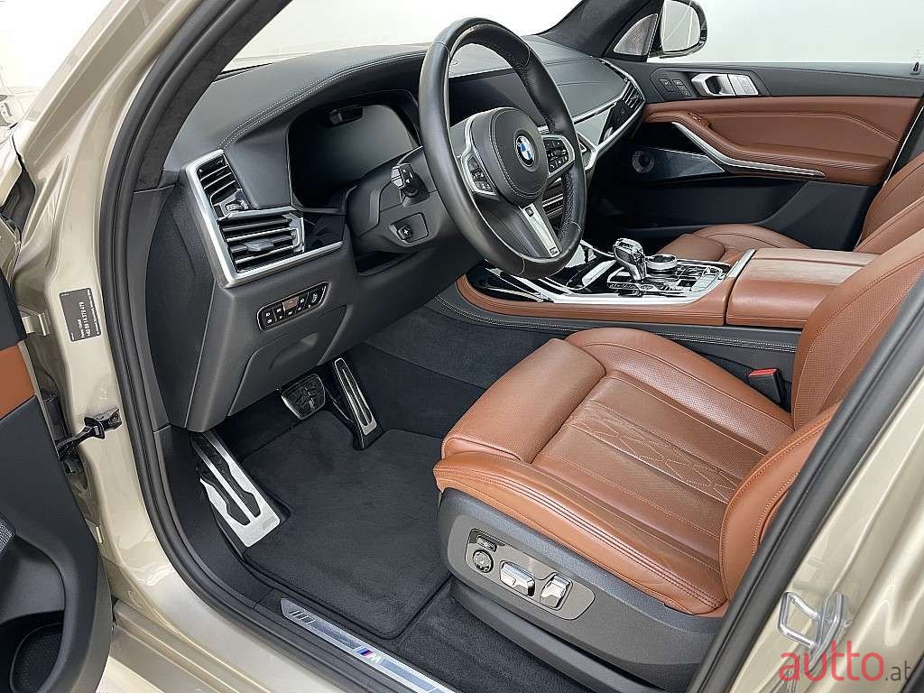 2019' BMW X7 photo #5