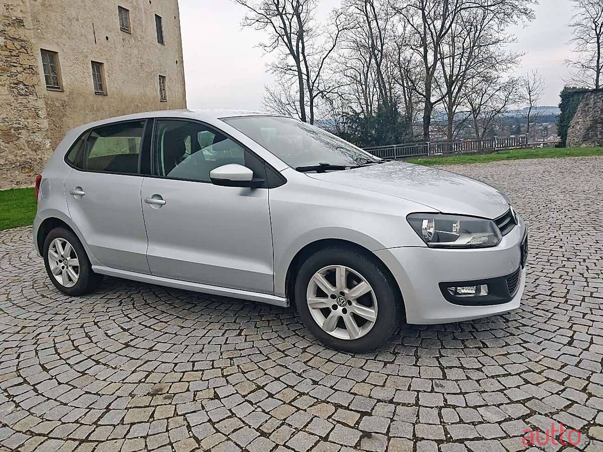 2009' Volkswagen Polo photo #2