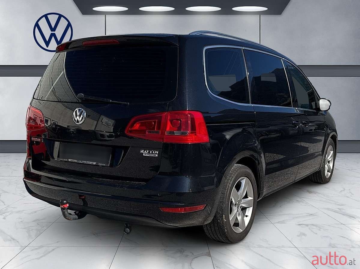 2012' Volkswagen Sharan photo #5