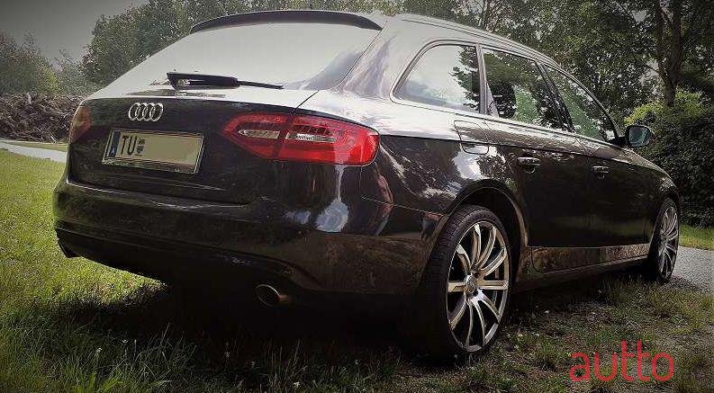 2013' Audi A4 photo #1