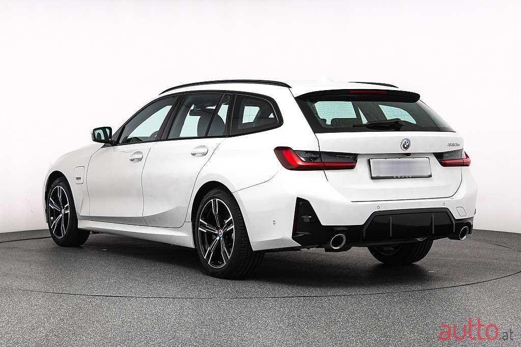 2022' BMW 3Er-Reihe photo #3