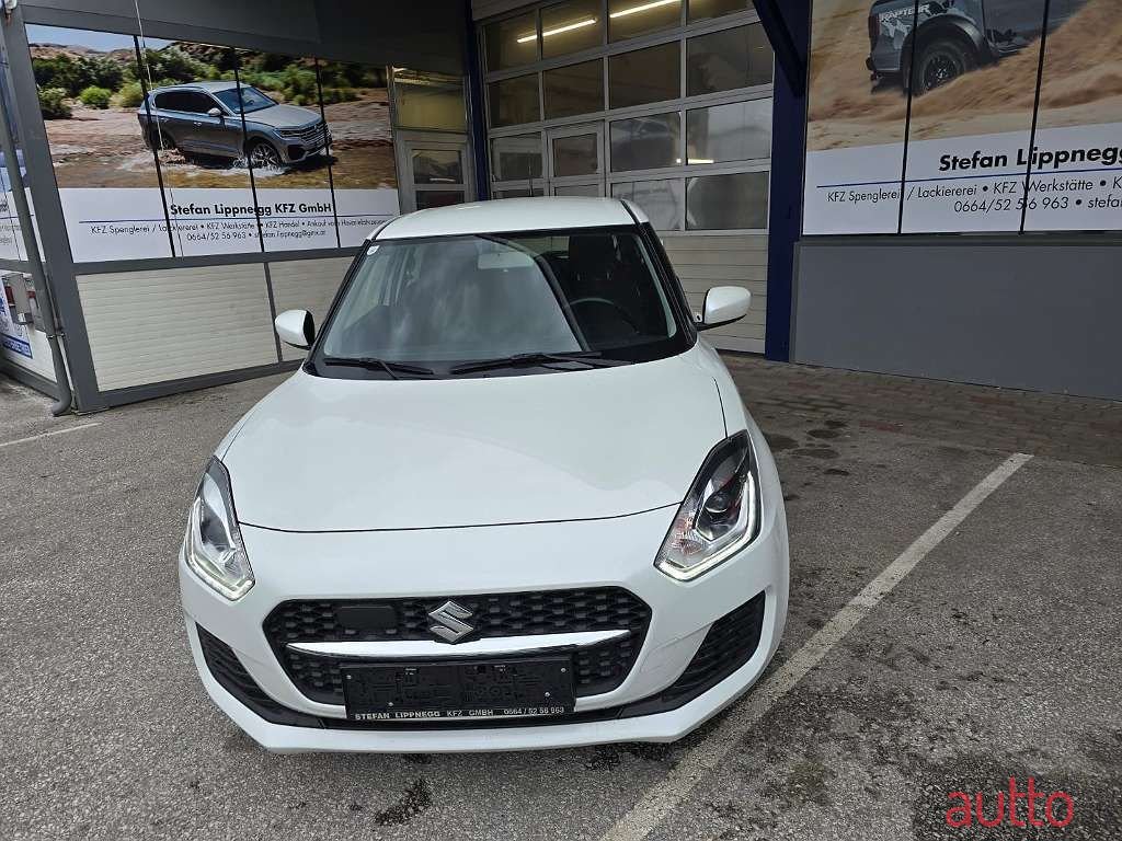 2020' Suzuki Swift photo #2