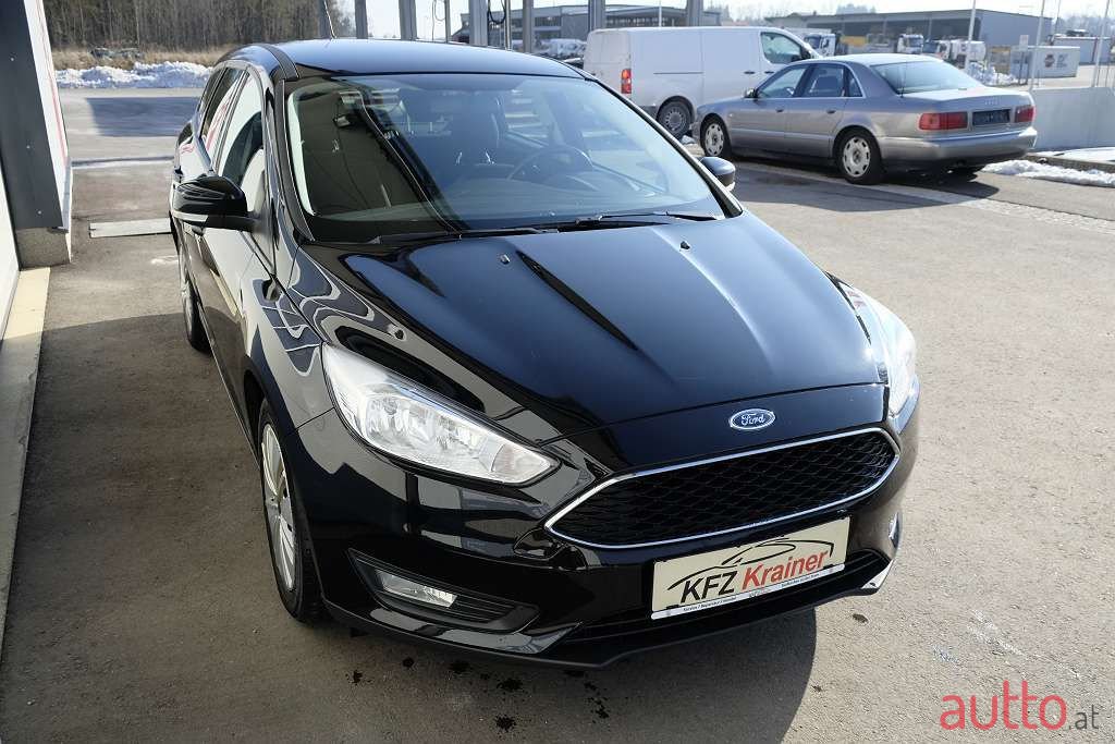 2017' Ford Focus photo #6