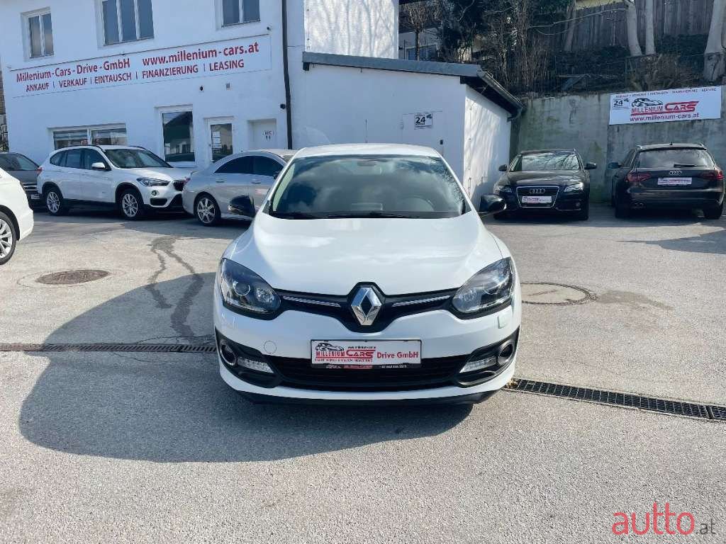 2015' Renault Megane photo #2