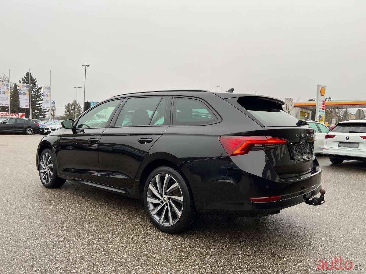 2022' Skoda Octavia photo #5