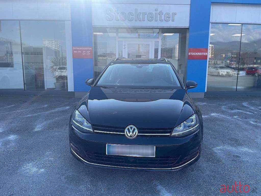 2016' Volkswagen Golf photo #1