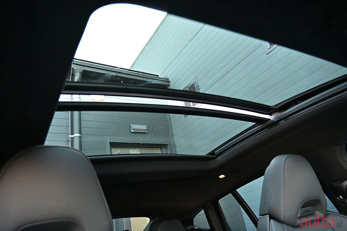 2023' BMW X4 photo #6