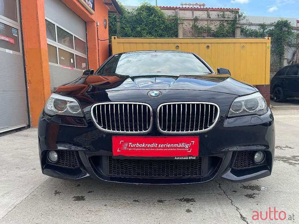 2011' BMW 5Er-Reihe photo #4