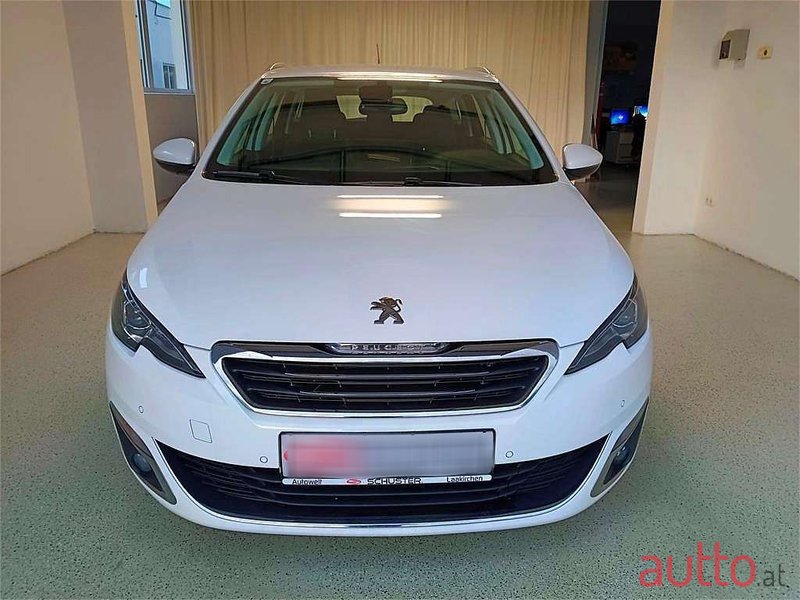 2017' Peugeot 308 photo #2