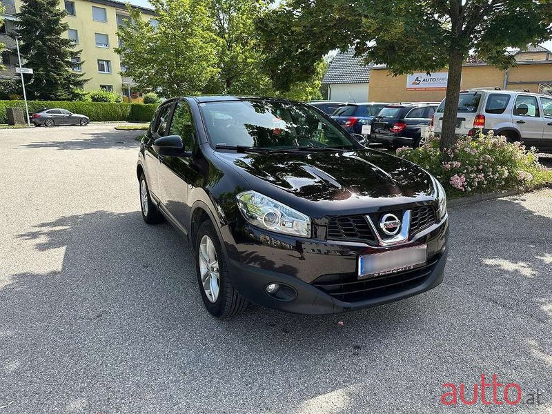 2013' Nissan Qashqai photo #1