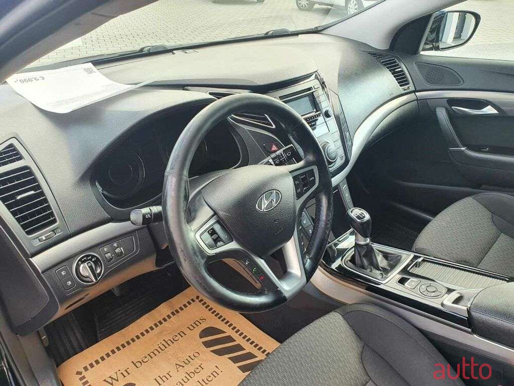 2013' Hyundai i40 photo #5