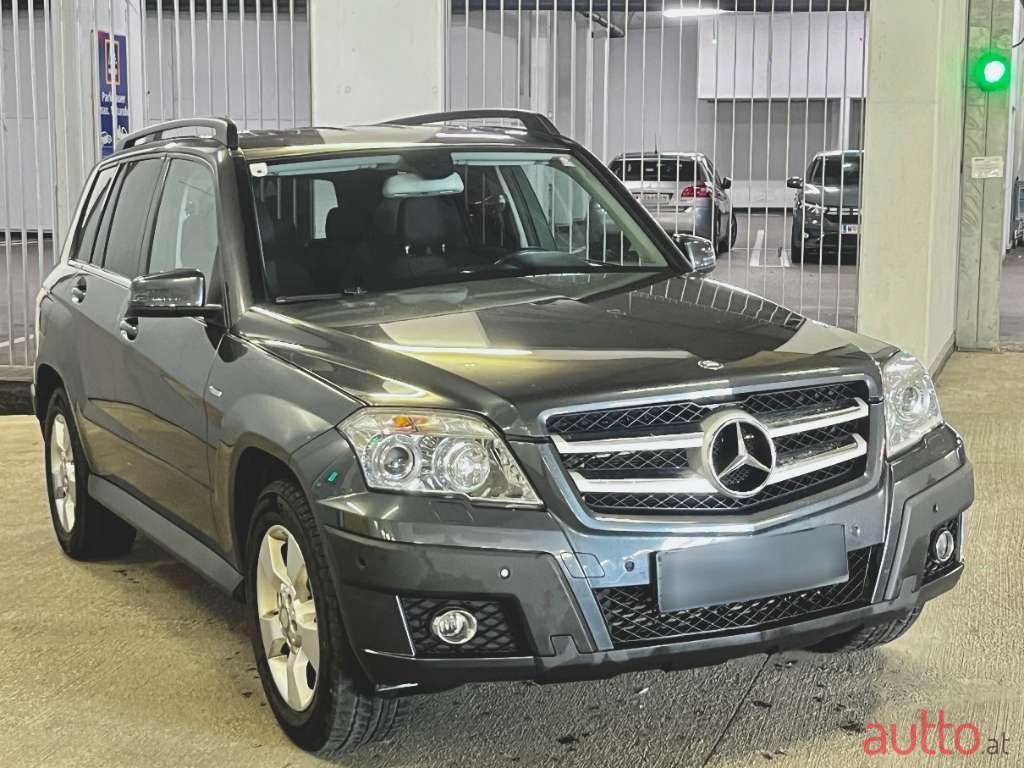 2009' Mercedes-Benz Glk-Klasse photo #4