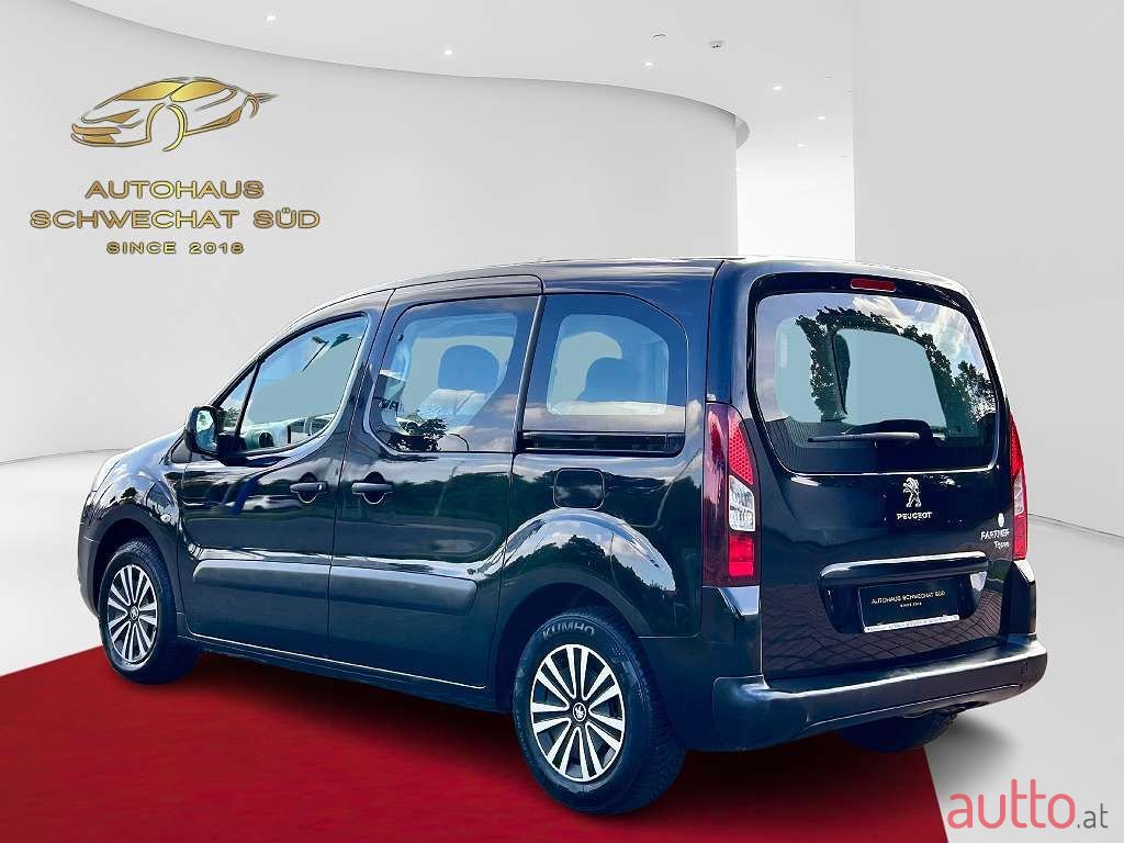 2014' Peugeot Partner photo #1