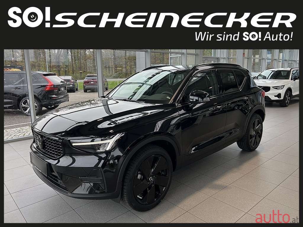 2024' Volvo XC40 photo #2