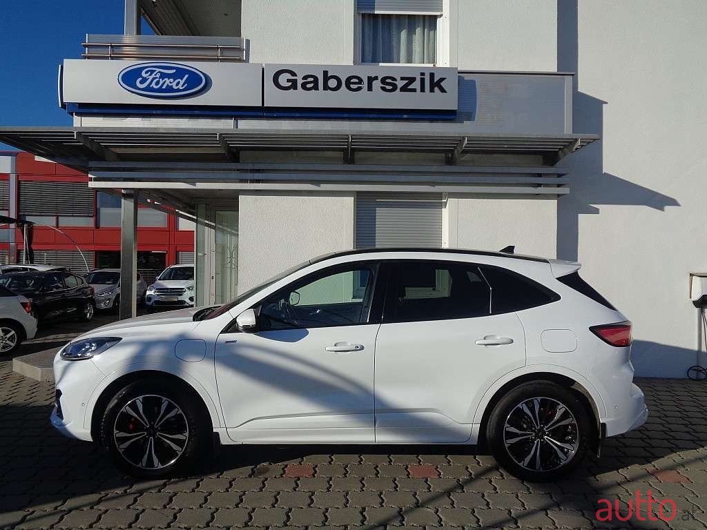 2022' Ford Kuga photo #1