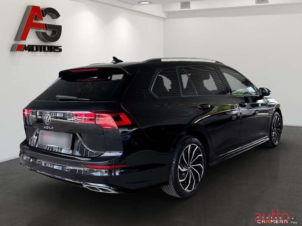 2022' Volkswagen Golf photo #5