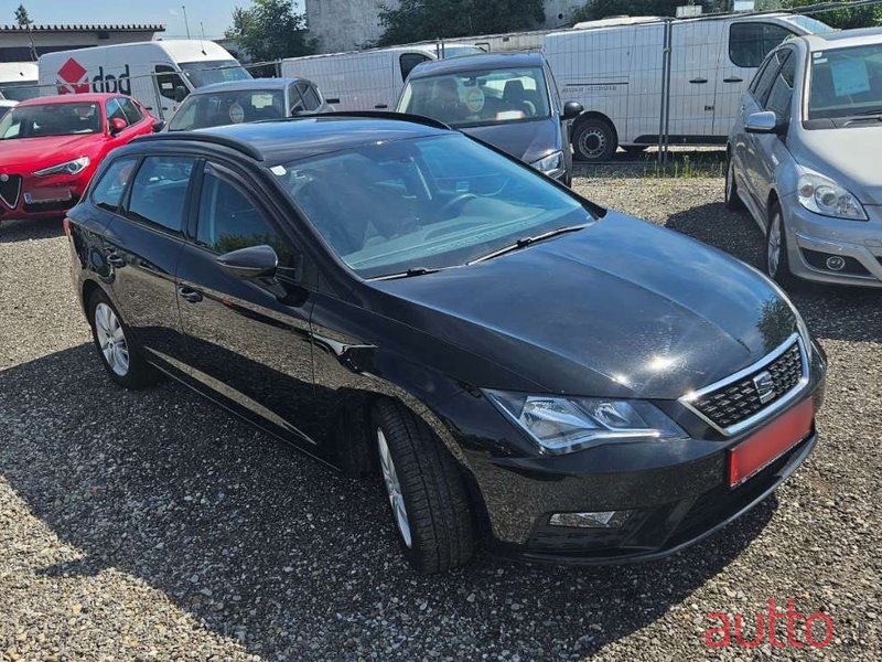 2019' SEAT Leon photo #5