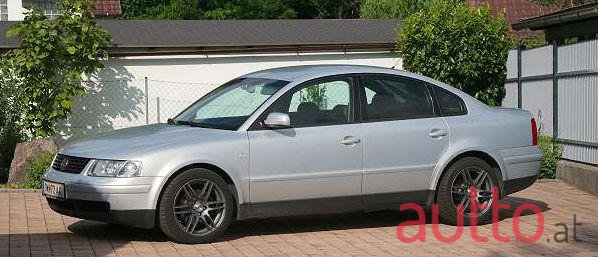 2000' Volkswagen Passat photo #2