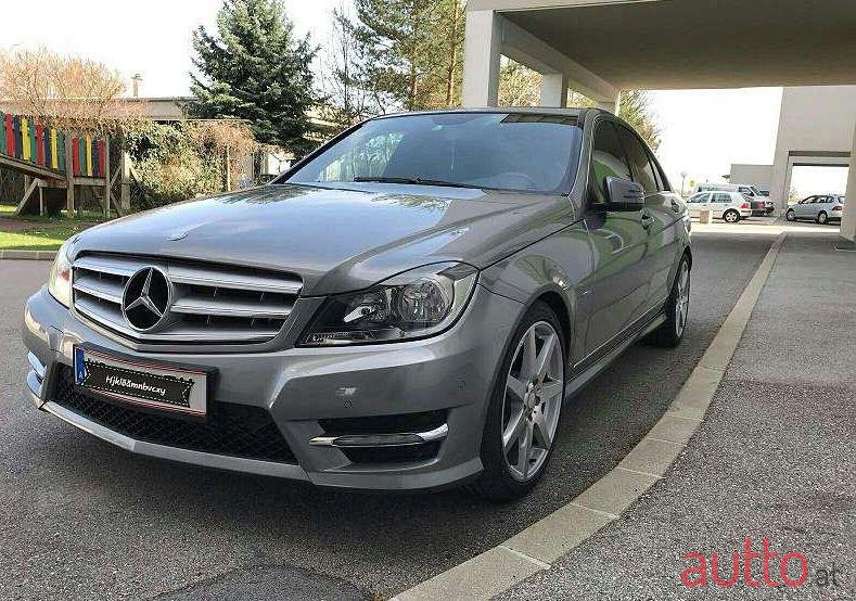 2012' Mercedes-Benz C-Klasse photo #1