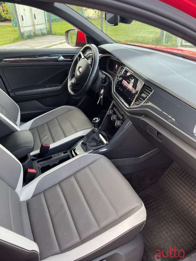2018' Volkswagen T-Roc photo #5