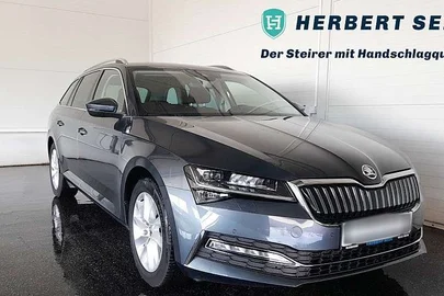 2021' Skoda Superb