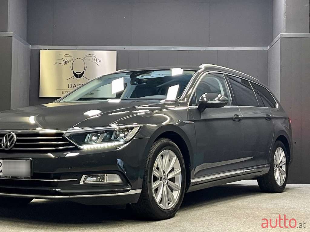 2018' Volkswagen Passat photo #2