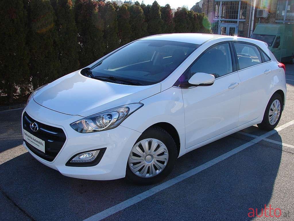 2015' Hyundai i30 photo #1
