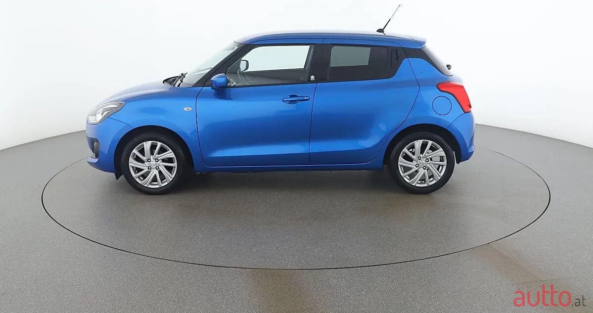 2021' Suzuki Swift photo #2
