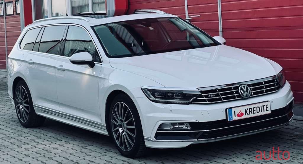 2017' Volkswagen Passat photo #4