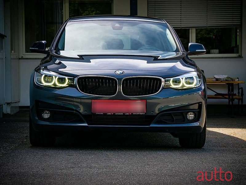 2019' BMW 3Er-Reihe photo #6