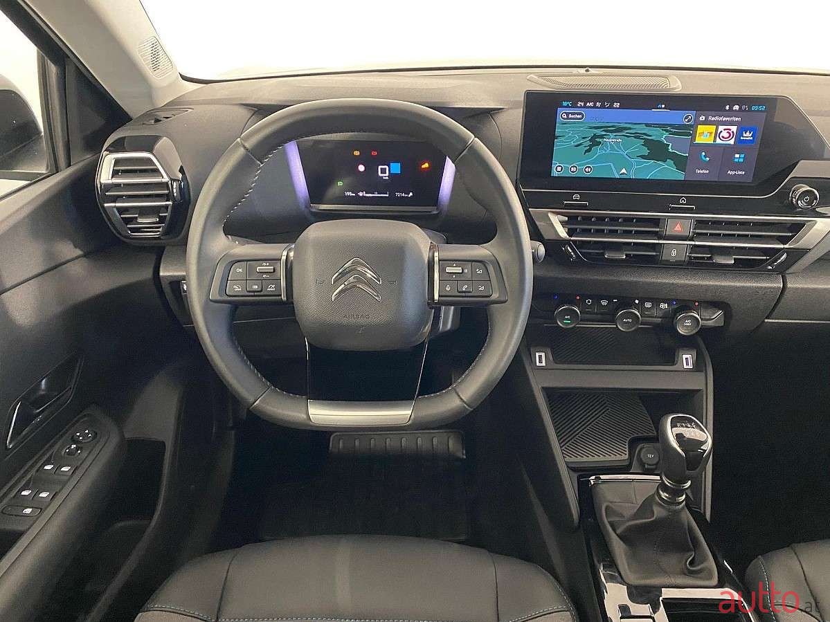 2024' Citroen C4 photo #5