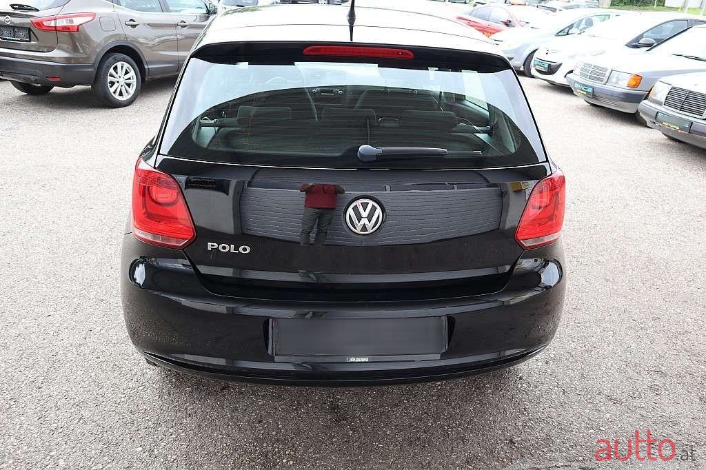 2013' Volkswagen Polo photo #6