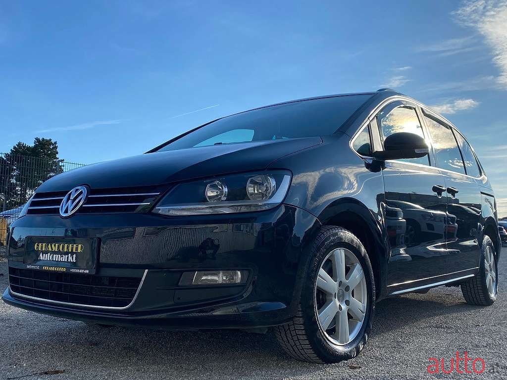 2014' Volkswagen Sharan photo #2