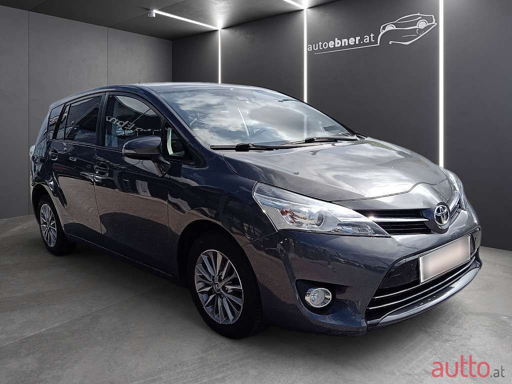 2017' Toyota Verso photo #3