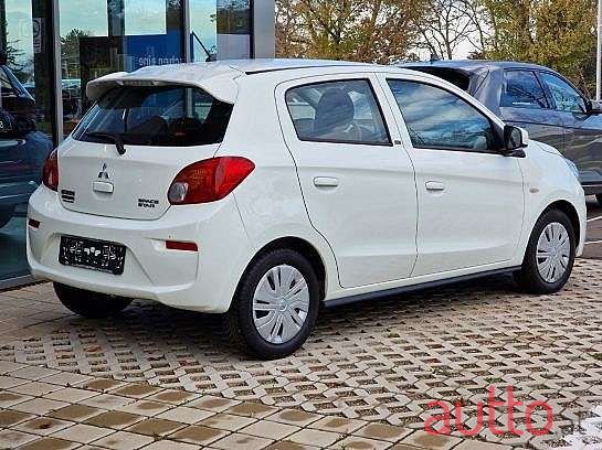 2019' Mitsubishi Space Star photo #2