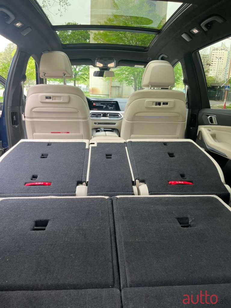 2019' BMW X7 photo #7