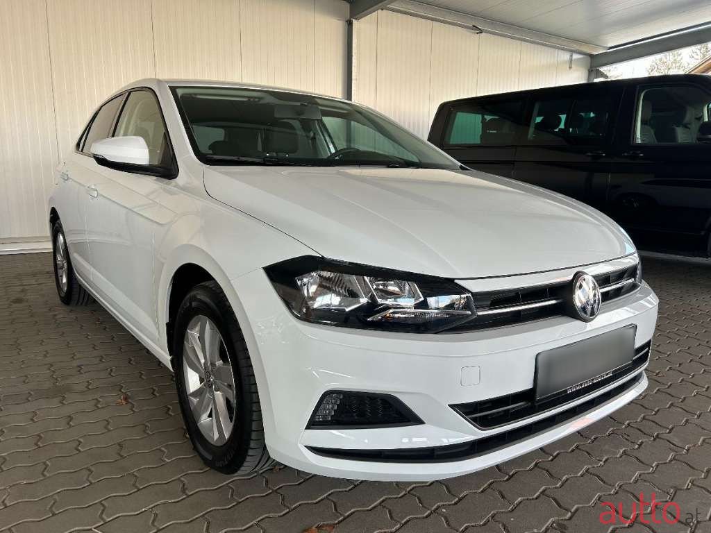 2020' Volkswagen Polo photo #1
