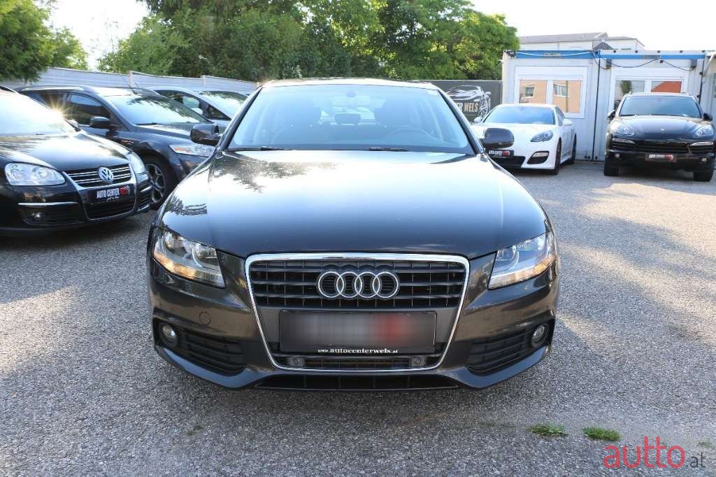 2010' Audi A4 photo #2