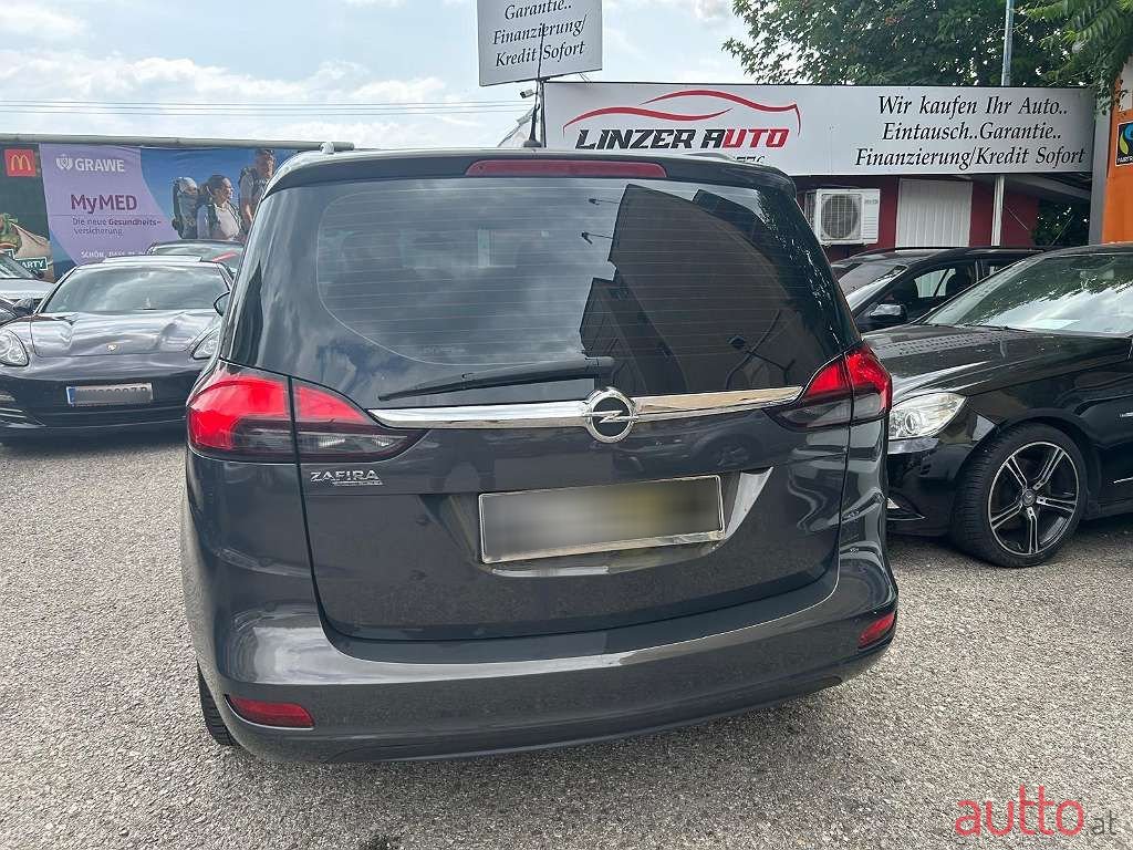 2013' Opel Zafira photo #5