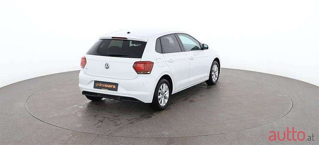 2019' Volkswagen Polo photo #3