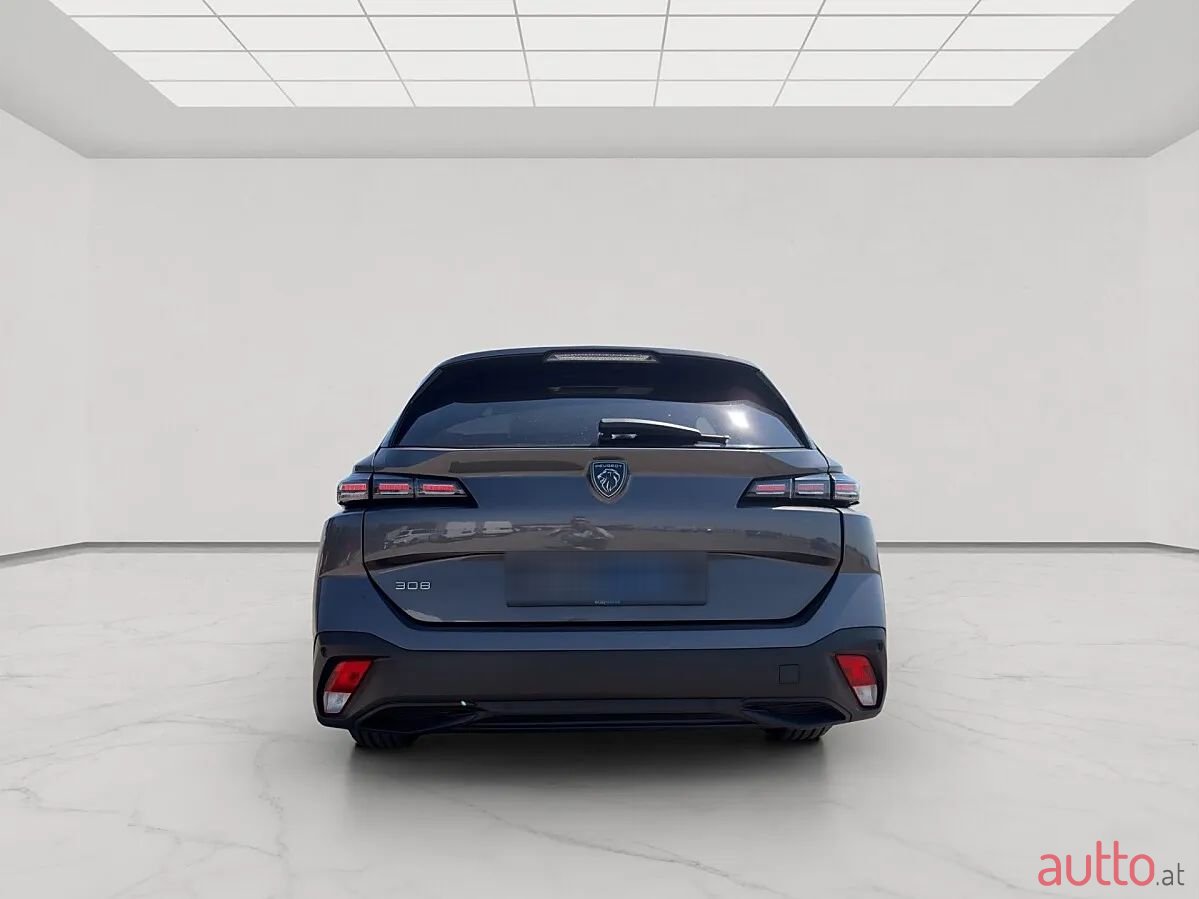 2022' Peugeot 308 photo #5