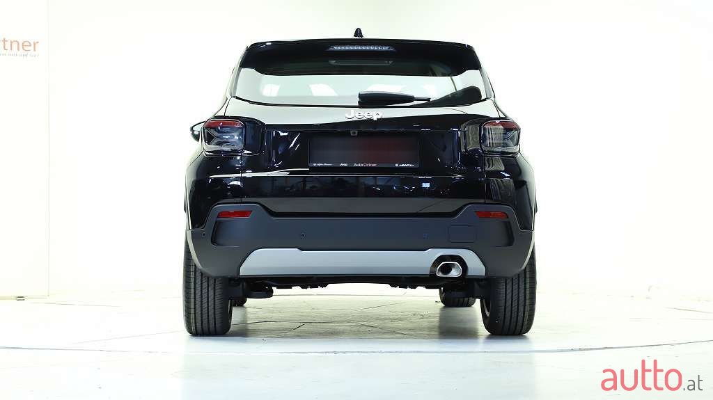 2023' Jeep Avenger photo #4