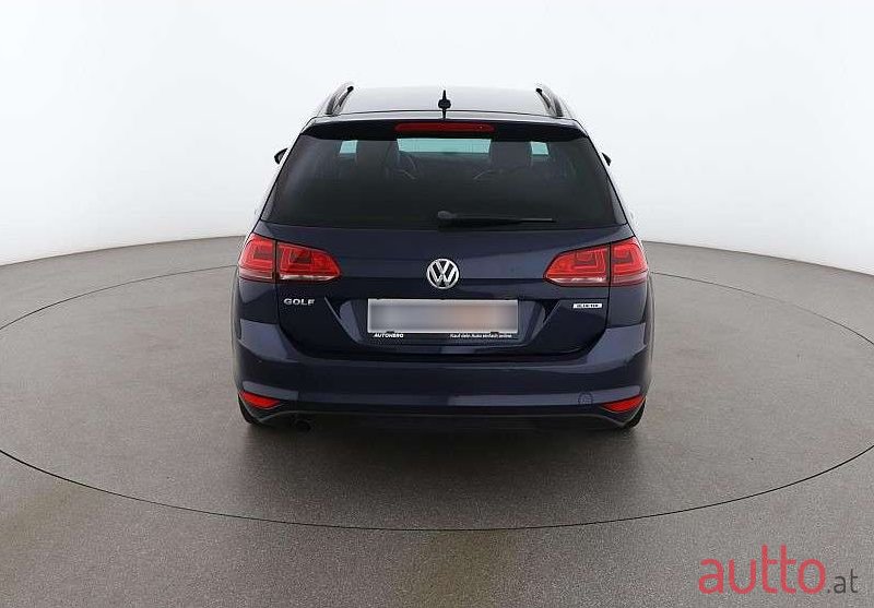 2016' Volkswagen Golf photo #4